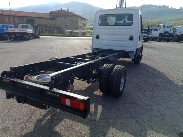 IVECO DAILY 72C18 - immagine 4